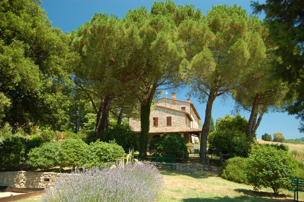 Agriturismo Casale Dei Frontini San Terenziano Exterior photo