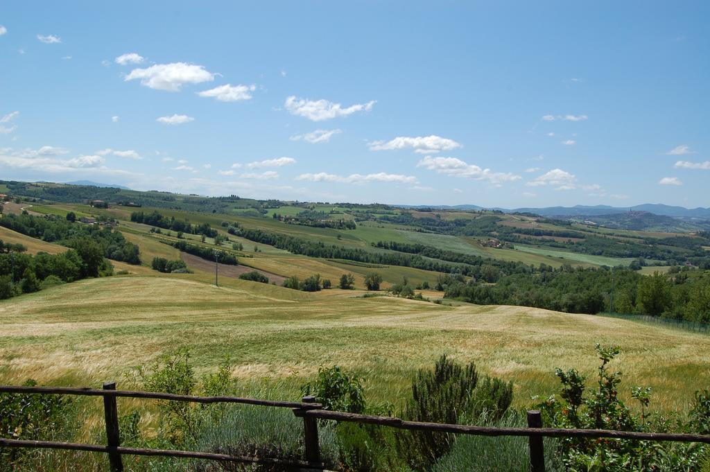 Agriturismo Casale Dei Frontini San Terenziano Exterior photo