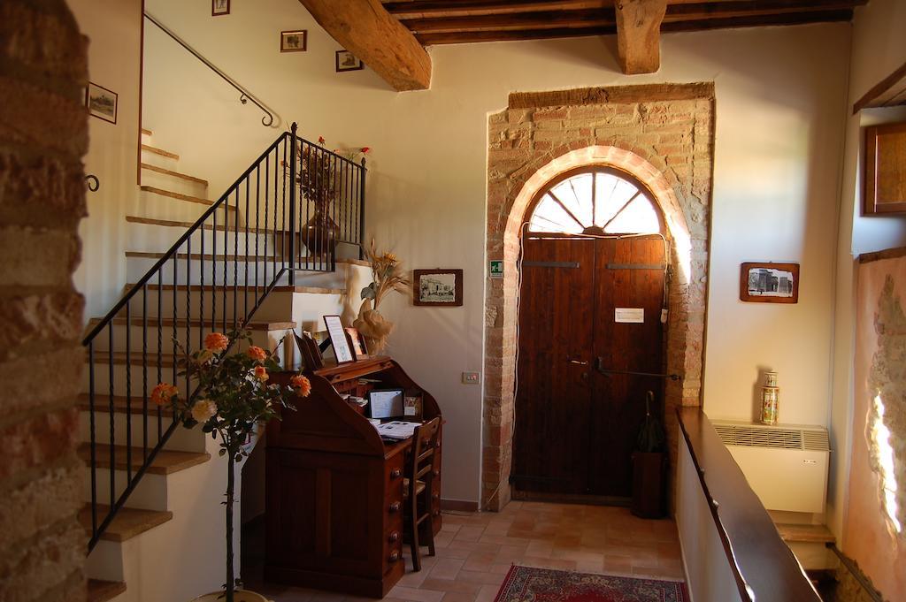 Agriturismo Casale Dei Frontini San Terenziano Exterior photo