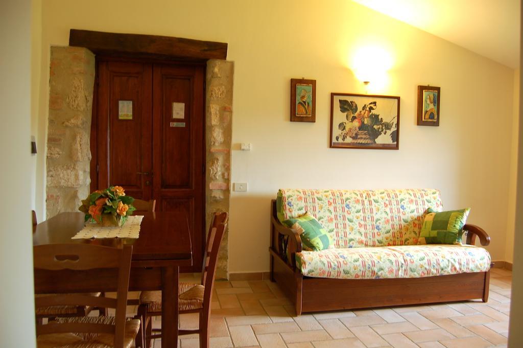 Agriturismo Casale Dei Frontini San Terenziano Exterior photo