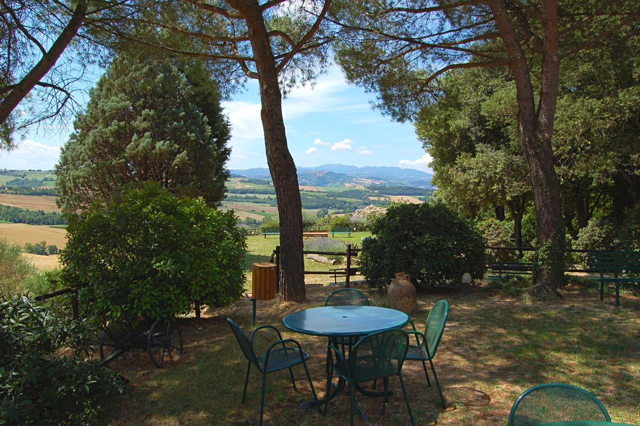 Agriturismo Casale Dei Frontini San Terenziano Exterior photo